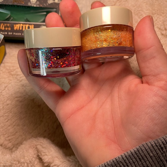 Hocus Pocus Makeup Collection - Picture 7 of 8